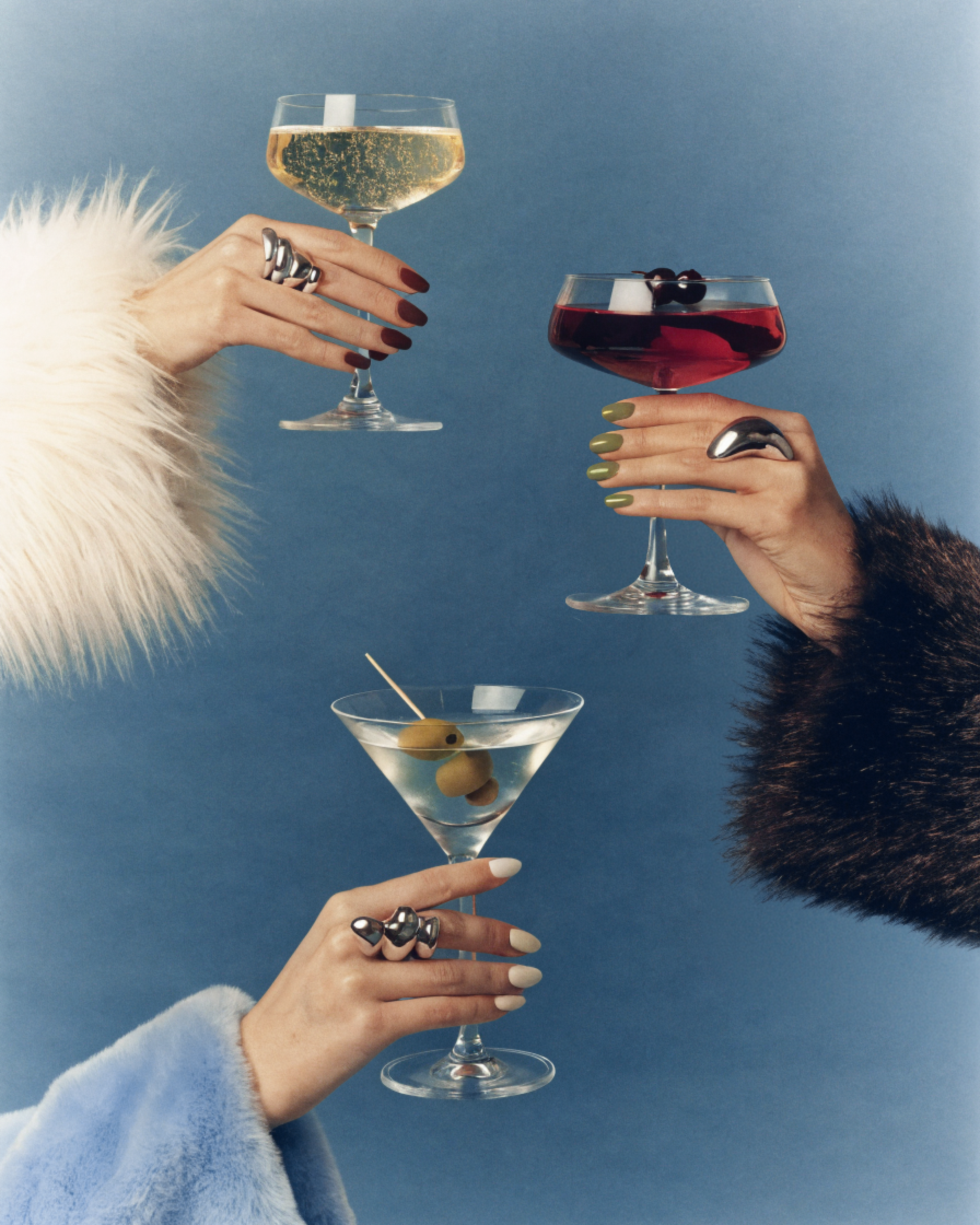 Kiss Kiss cocktail poster